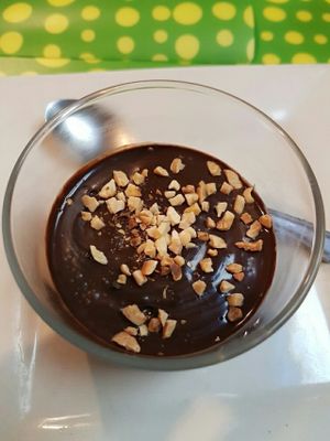 Mousse chocolate y aguacate at Loving Hut in Hannover