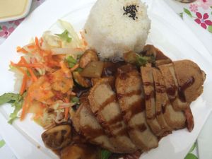 vegan chicken at Loving Hut in Hannover