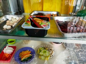 Menu of the day at Dapur Sehat Kencana in Jakarta