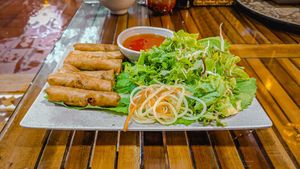 Spring roll with broccoli at Huong Sen in Da Nang