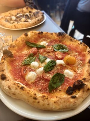 Fresca in vegan 😋🍕 at Tazzi Pizza in Hamburg