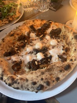   at Tazzi Pizza in Hamburg