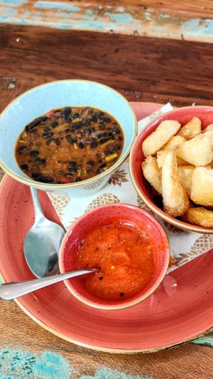 Black beans + Fried yuca + Dip at Vivarepas in Pforzheim