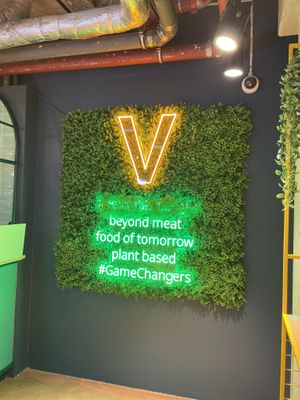   at Vedang - green burger | Bikini in Berlin