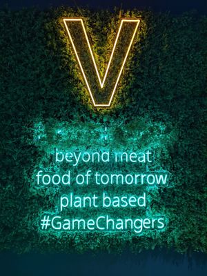 Decoration at Vedang Plant Burger - Bikini Mall at Vedang - green burger | Bikini in Berlin