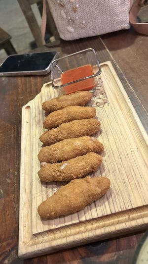 Dedos de queso con salsa de jitomatee  at Sol de Maple in Cozumel