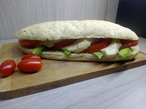 Caprese con mozzarella de nuez de la india at Sol de Maple in Cozumel