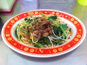 Fried noodles with extra vegetables at Vegetarian Food in Phnom Penh