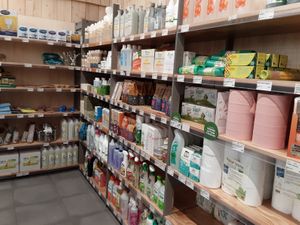 Entretien. at Biocoop in Argeles-sur-mer