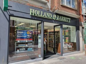 Front at Holland & Barrett - Diestsestraat in Leuven