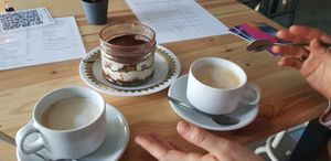 Cappuccino mit Tiramisù at smula in Berlin