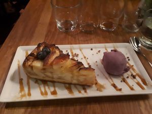 Vegan apple cake with Sorbet at Bautinn in Akureyri