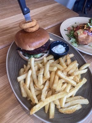 Vegan BBQ Oumph Burger   at Bautinn in Akureyri