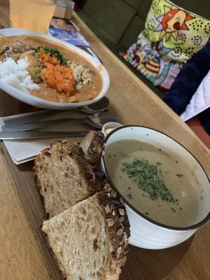 Peanut sauce  at Mama  in Reykjavik