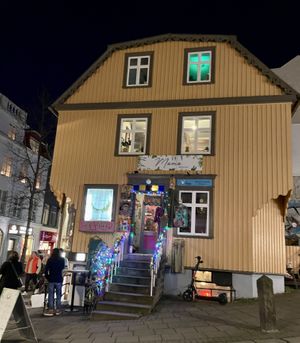 Front   at Mama  in Reykjavik