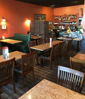 Dining area & buffet at House of Curry in Rosemount