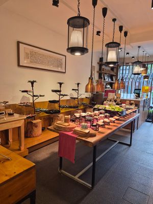  at WūXiāng Sòng 無相颂 in Dali