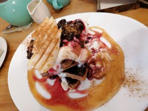 Cinnamon pancakes at Thrive in Cambridge