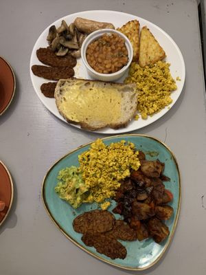 Vegan big breakfast (back); gluten-free Willo’s potatoes (front)  at Thrive in Cambridge