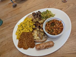 Vegan cooked breakfast at Thrive in Cambridge
