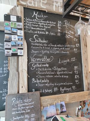 Menu with three vegan options at Café Maffen in Faaroesund