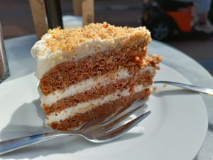 Vegan worteltaart at Vegan Pip's in Leeuwarden