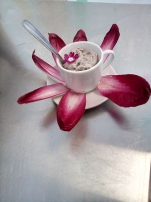 Sea foam with lemon and vanilla at Chez Vivi in Guillestre