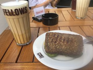 Large Iced Cappuccino mit Sojamilch und getoastete Avocadostulle at Coffee Fellows - Schloßstraße in Berlin