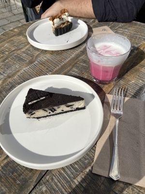 Oreo cheesecake and pink latte  at Brixton House in Bratislava