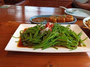 Blanched greens at V Sherry 云雪丽 - Yún Xuě Lì in Lijiang
