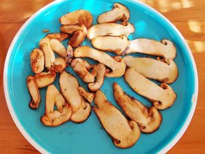 Matsutake mushrooms at V Sherry 云雪丽 - Yún Xuě Lì in Lijiang