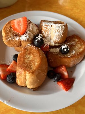 Chai French toastt  at 821 Cafe in Richmond