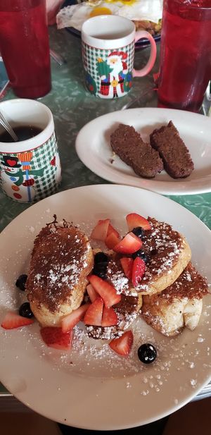 Vegan chai French toast with vegan sausage at 821 Cafe in Richmond