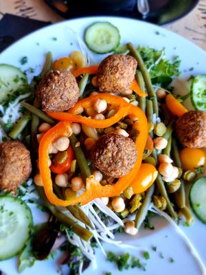 Salad with falafel  at Eetcafe 't Folk in Heuvelland
