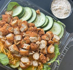 Fried chickenless salad with vegan ranch dressing. So good!!  at Vegans on The Run in Shreveport