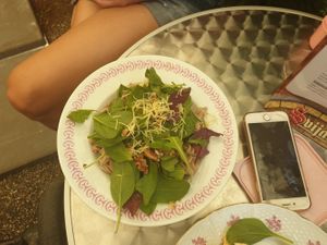 Whole grain pasta with spinach and cream at VeggieDick in Mikulov