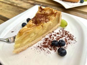 Apfelkuchen  at Erbse in Luebeck