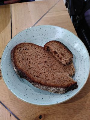 extra Scheibe Brot fürs Kind zum Mümmeln ;-) at Kala Cafe in Berlin