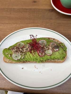 Avocado toast at Brunch Corner in Valencia