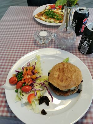 Frikadelle burger at Karl e in Frederiksvaerk