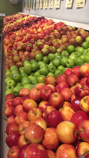 Beautiful apples  at Central Market in Dallas
