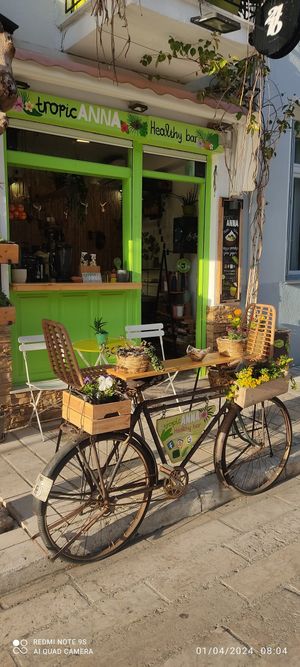 tropicANNA Healthy-Bar at Tropicanna in Samos