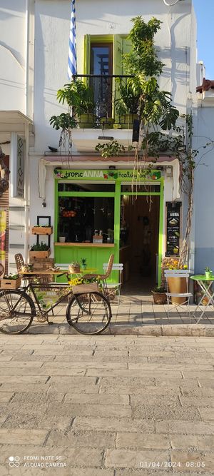 A happy place at Tropicanna in Samos