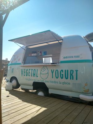 The stand at Vegetal Yogurt in Capbreton
