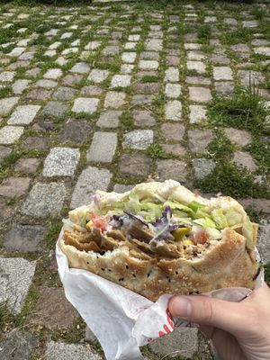 Veganer Döner 😋  at Grötzinger in Karlsruhe