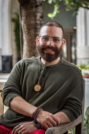 Luis Ortiz is the owner and Chef behind Haverhill Vegan Bakery. He studied Culinary Arts in Le Cordon Bleu Chicago. His passion lies in fermented foods, particularly sourdough. at Haverhill Vegan Bakery in Lake Park