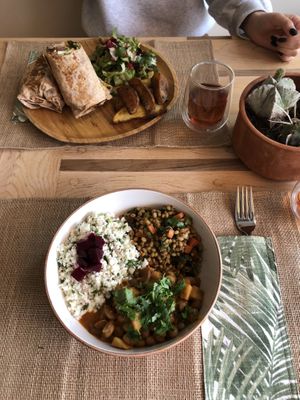our dishes: bowl of the day and falafel wrap  at Pisekar Vegan Food in Antalya