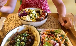 Bol de falafel  at Pisekar Vegan Food in Antalya