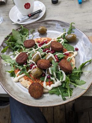 Falafel flatbread at De Oranjerie in Joure