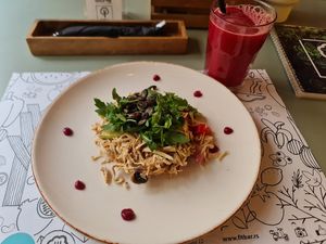 Vegan scrambled "egg" & detox juice at Fit Bar in Belgrade